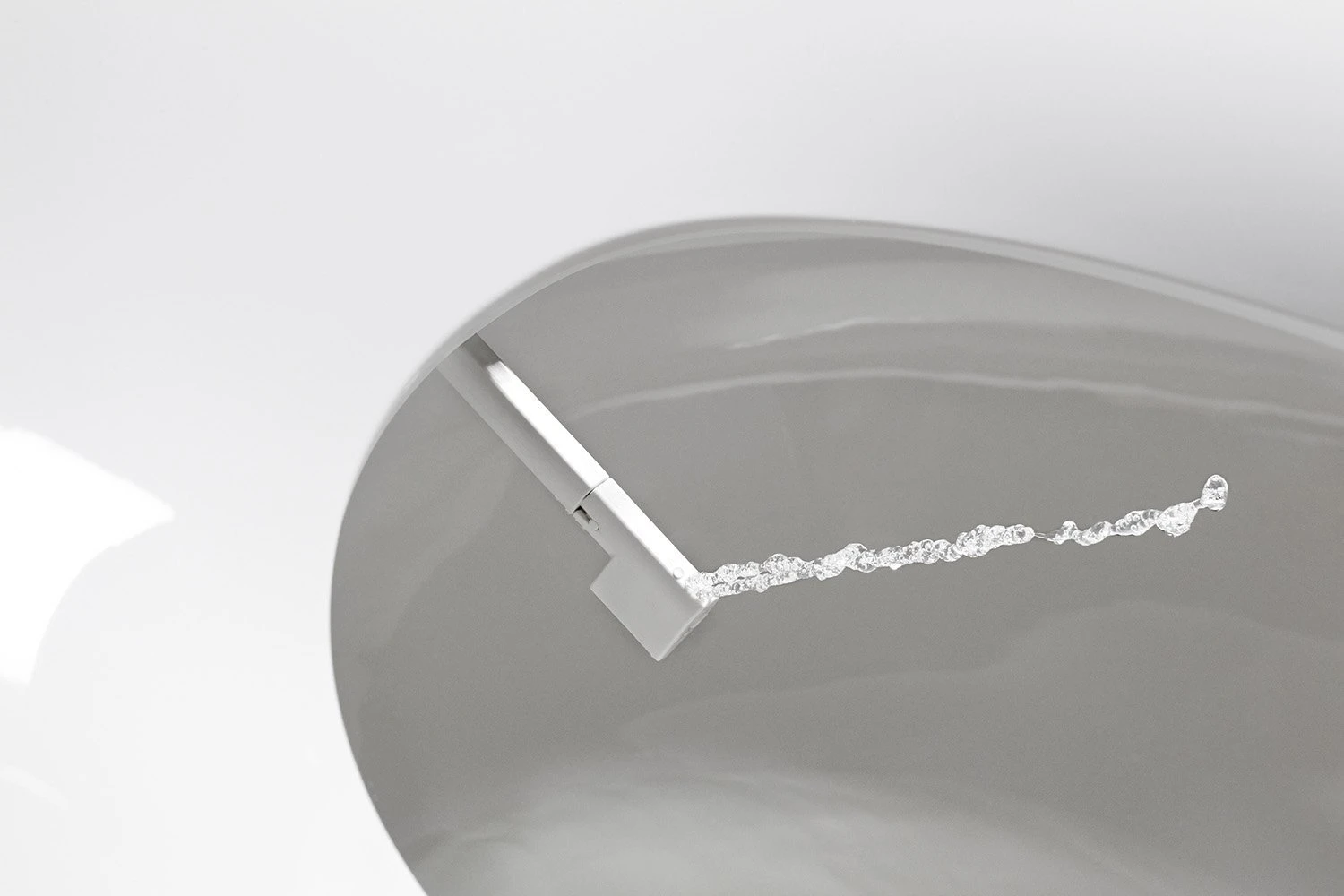 Kohler K-5724-0 Puretide Manual Cleansing Elongated Toilet Seat - White 7 Kohler K-5724-0 Puretide Manual Cleansing Elongated Toilet Seat - White - Image 7